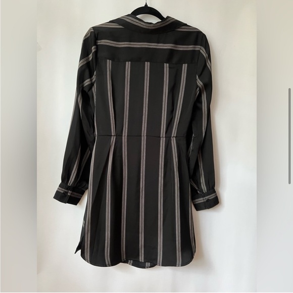 Jonathan Simkhai, Women's Bondi Pajama Stripe
Wrap Waist Mini Dress. Size:S. NWT - Picture 4 of 12